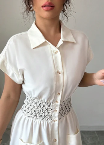 Молочное кэжуал платье рубашка SHEIN однотонное