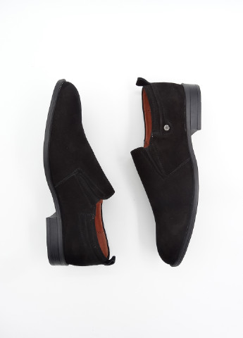 Черные классические туфли Rondo