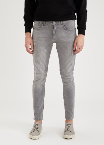 Светло-серые демисезонные скинни джинсы DeFacto