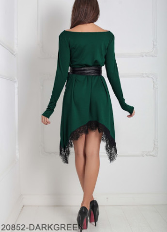 Зеленое кэжуал эффектное свободное платье с удлиненными уголками и гипюром на юбке stima зеленый Podium однотонное