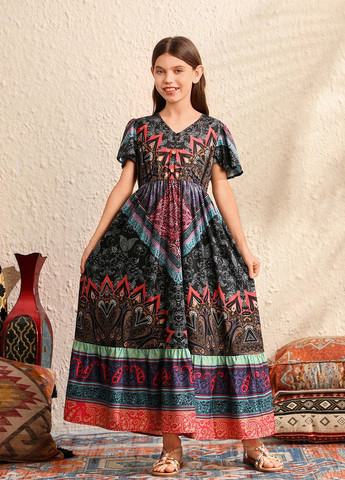 Комбинированное платье SHEIN (323082780)