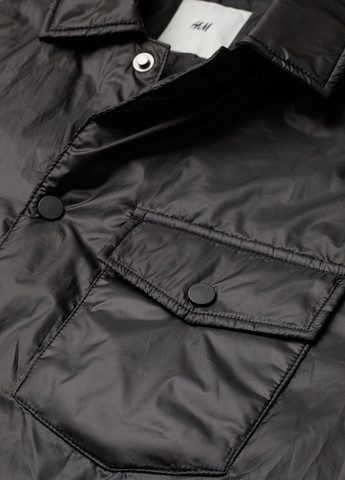 Черная демисезонная куртка H&M