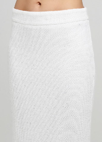 Костюм (джемпер, юбка) Nelly & Co юбочный однотонный белый кэжуал вискоза, шелк