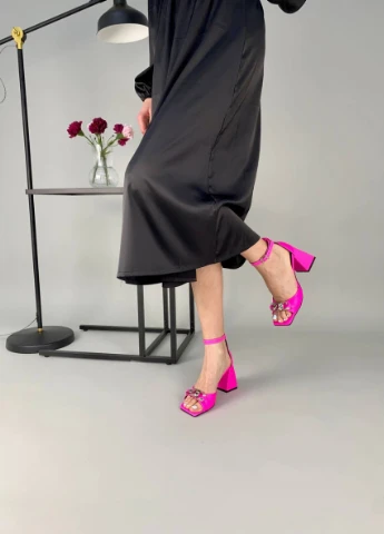 Босоніжки ShoesBand Brand (253734307)