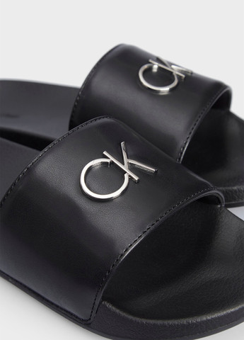 Черные шлепанцы Calvin Klein с логотипом