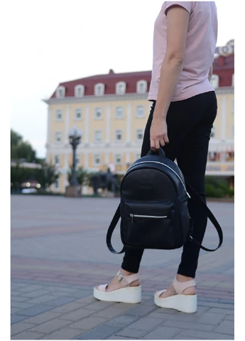 Жіночій рюкзак 35х12х25 см Sambag (252155047)