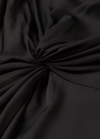 Чорна вечірня сукня в стилі армпір H&M однотонна