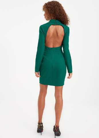 Зеленое кэжуал платье футляр, с открытой спиной Trendyol