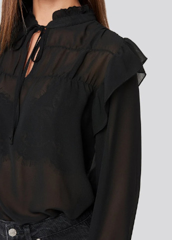 Черная демисезонная блуза NA-KD