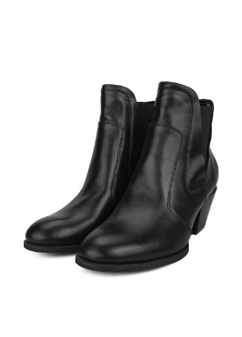 Черные женские ботинки казаки без шнурков
