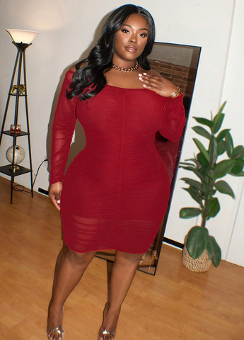 Красное коктейльное платье силуэтная, с открытыми плечами SHEIN однотонное