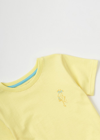 Светло-желтая летняя футболка KRAKO