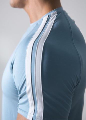 Блакитна футболка чоловічі Lyft