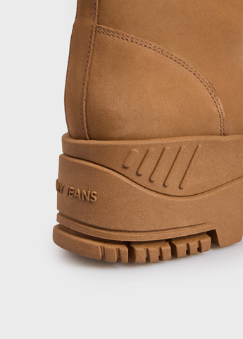 Осенние ботинки Tommy Jeans с логотипом из натурального нубука