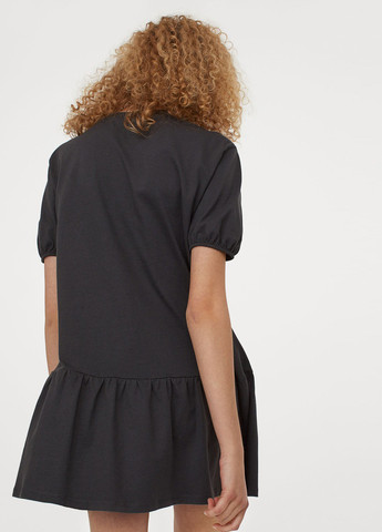 Темно-сіра кежуал сукня а-силует H&M однотонна