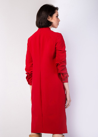 Красное кэжуал платье миди Evastyle однотонное