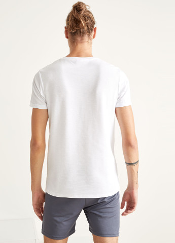 Белая летняя футболка DeFacto