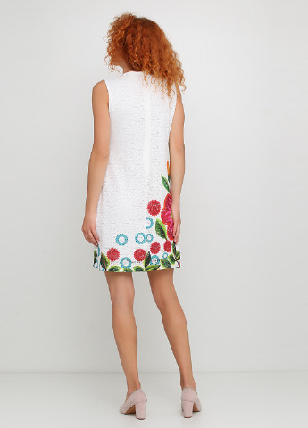 Белое кэжуал платье Desigual с цветочным принтом