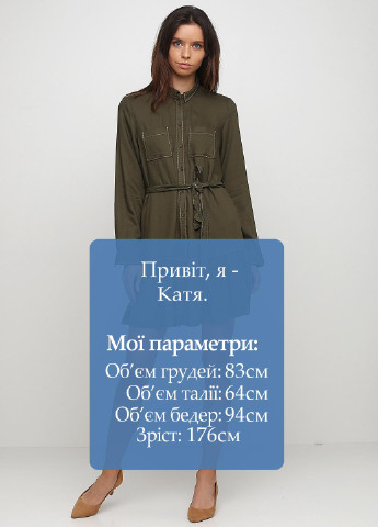 Оливкова (хакі) кежуал сукня сорочка C&A однотонна