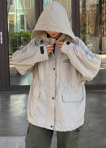 Серая демисезонная куртка SHEIN