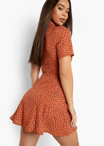 Коричневое платье Boohoo