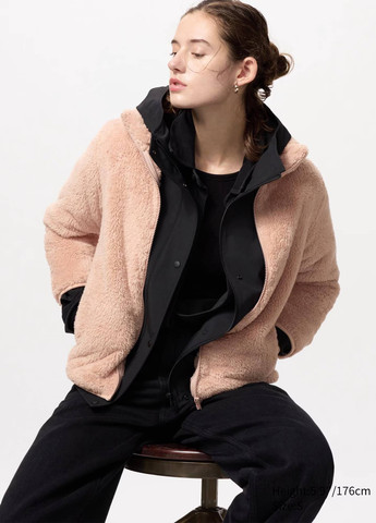 Розовая демисезонная куртка Uniqlo