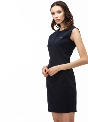 Темно-синее кэжуал платье футляр Lacoste с логотипом