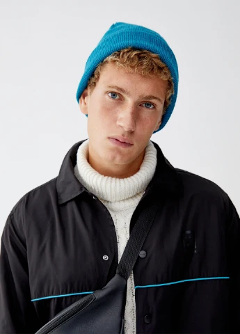 Черная демисезонная ветровка Pull & Bear