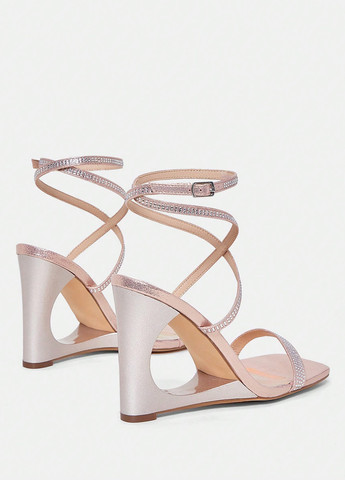 Светло-бежевые босоножки SHEIN с ремешком со стразами