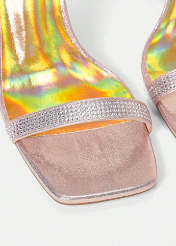 Светло-бежевые босоножки SHEIN с ремешком со стразами