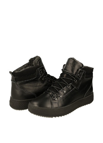 Черные зимние ботинки Benito