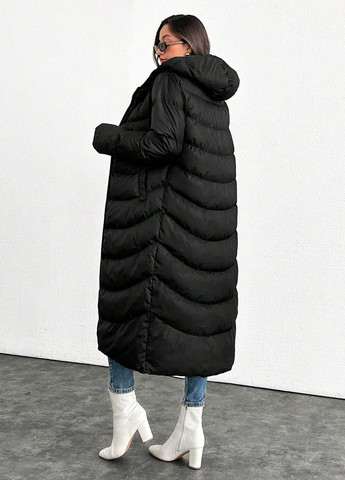 Чорна зимня куртка SHEIN