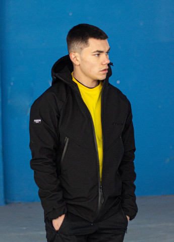 Черная демисезонная куртка мужская protection soft shell черная Custom Wear