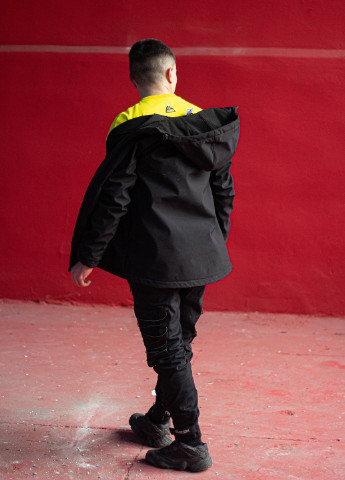 Черная демисезонная куртка мужская protection soft shell черная Custom Wear