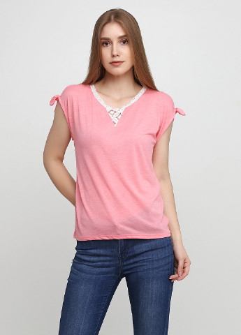 Розовая летняя футболка Naf Naf