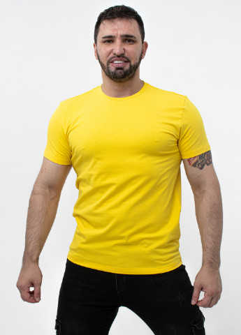 Желтая футболка базовая мужская с коротким рукавом TvoePolo