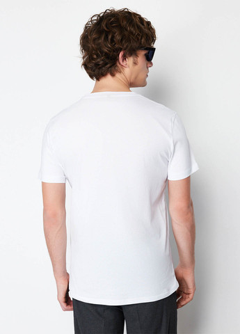 Біла футболка Trendyol