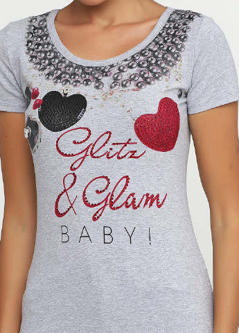 Светло-серая летняя футболка Glitz & Glam