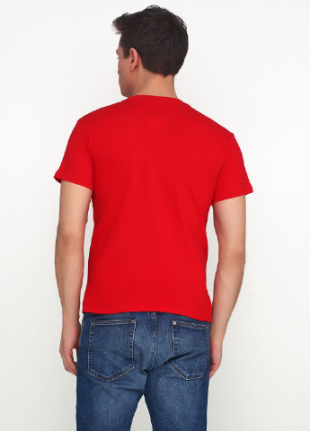 Красная футболка One Day