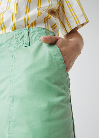 Салатовая кэжуал однотонная юбка Lacoste а-силуэта (трапеция)