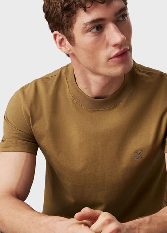 Горчичная футболка Calvin Klein Jeans