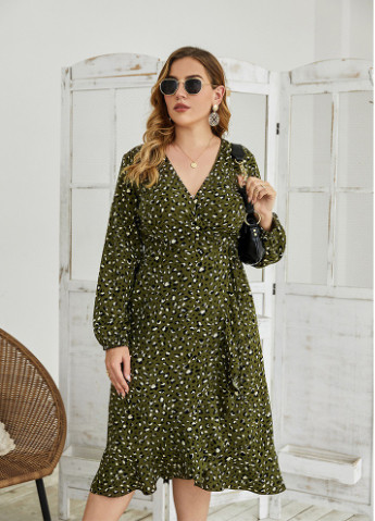 Зеленое кэжуал платье женское с леопардовым принтом socialite, зеленый Berni Fashion PLUS леопардовый