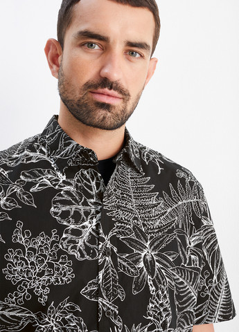 Черно-белая кэжуал рубашка с рисунком C&A