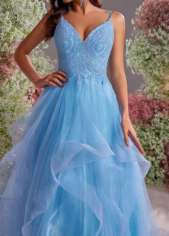 Голубое праздничный, вечернее платье с пышной юбкой SHEIN однотонное