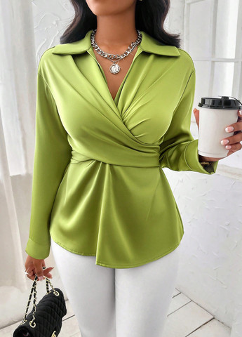 Фисташковая блуза на запах SHEIN