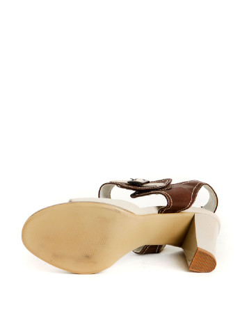 Бежевые босоножки Anona на липучке с пряжкой