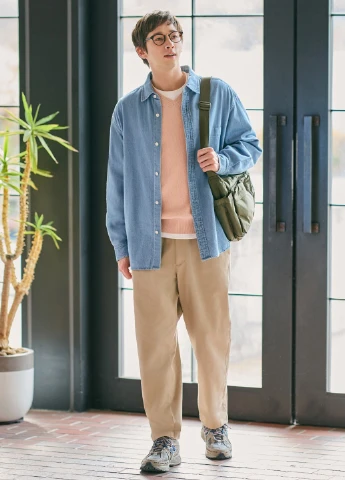 Розовый демисезонный свитер пуловер Uniqlo