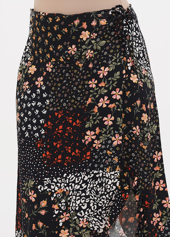 Черная кэжуал цветочной расцветки юбка Asos на запах