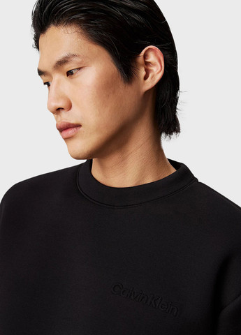 Черный свитшот Calvin Klein однотонный тиснение (346673352)