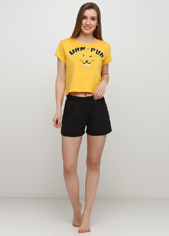 Желтый демисезонный комплект (футболка, шорты) Lucci